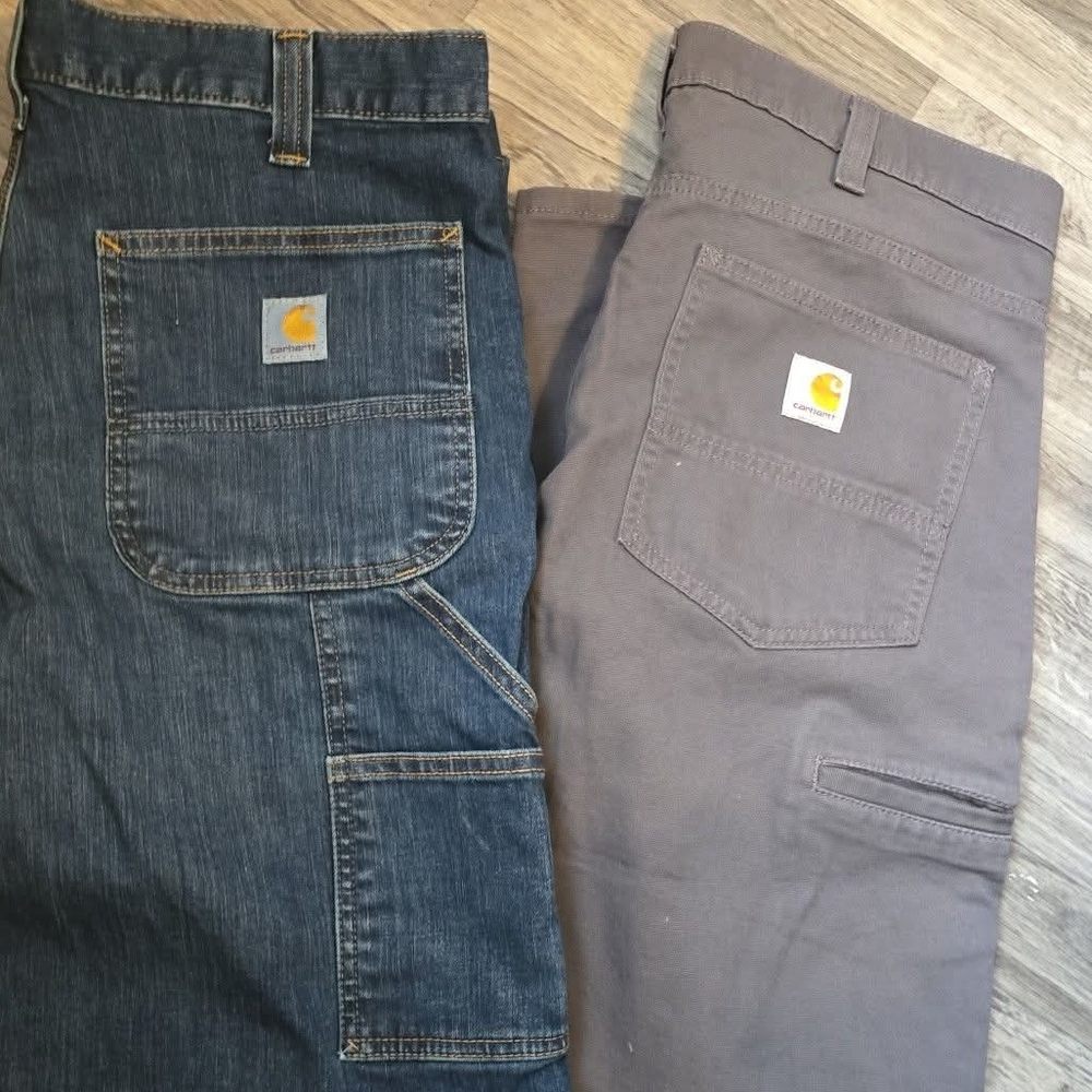 Carhartt Men's Relaxed Jeans - Denim Blue and Charcoal Gray